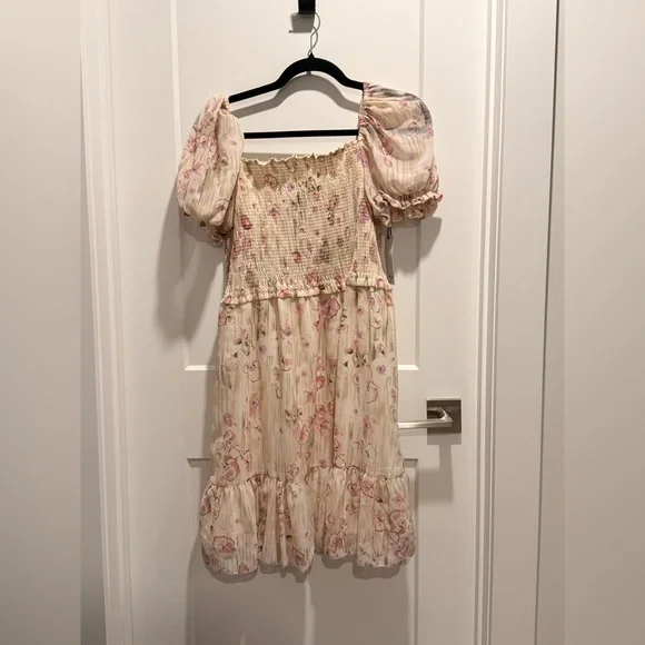 Dex Smocked Square-Neck Floral Midi Dress in Light Pink PTP 16-20” - Picture 2 of 8